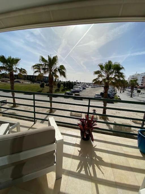 Atlantic Lodge, 1ª Linha De Praia! كوستا دا كاباريكا المظهر الخارجي الصورة