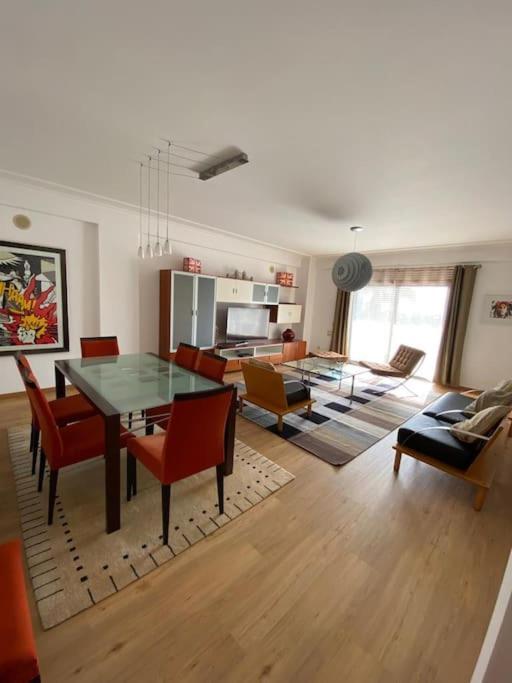 Atlantic Lodge, 1ª Linha De Praia! كوستا دا كاباريكا المظهر الخارجي الصورة